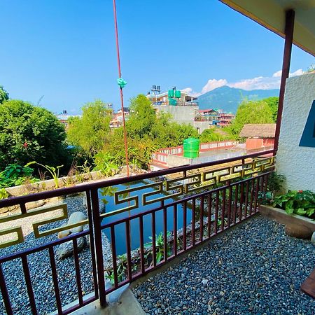 Three Jewels Boutique Hotel ポカラ エクステリア 写真